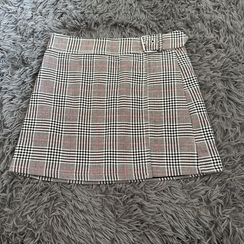 plaid mini skirt